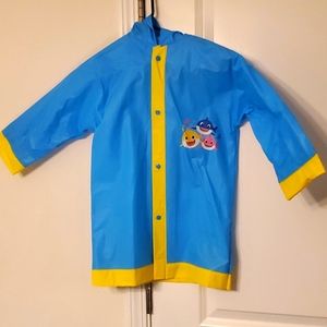 Nickelodeon Baby Shark Raincoat, Waterproof Slicker for Little Boys Size 4-7 M